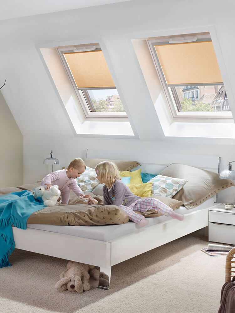 Dachfenster mit Rollo Roto