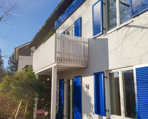 Holzbalkon
